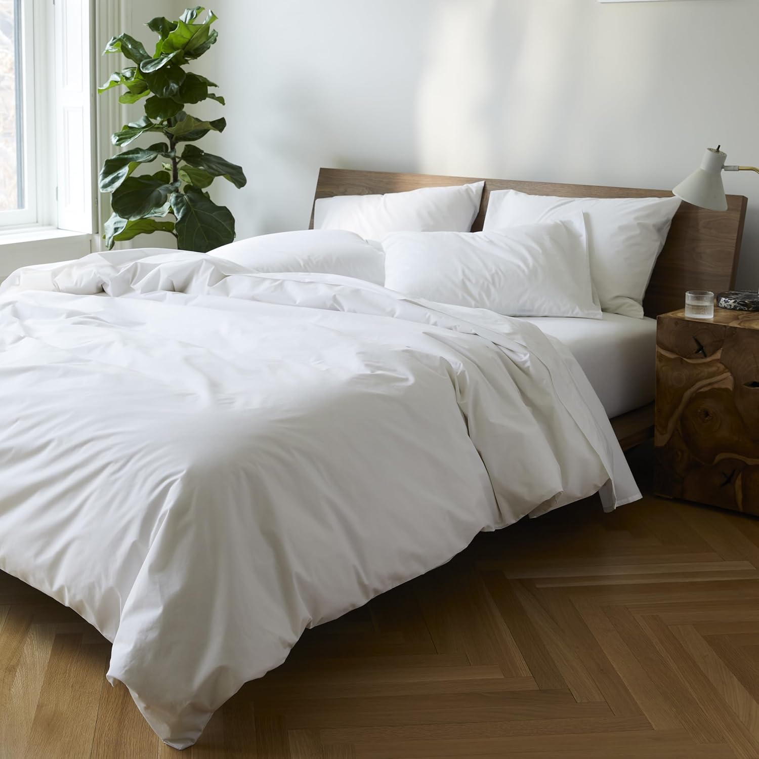 Brooklinen Classic Parcale Core Sheet Set, one of the best cooling sheets for hot sleepers